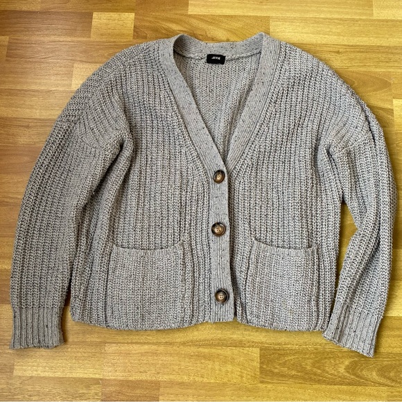 V-Neck Oversized Cardigan - Picture 1 of 3